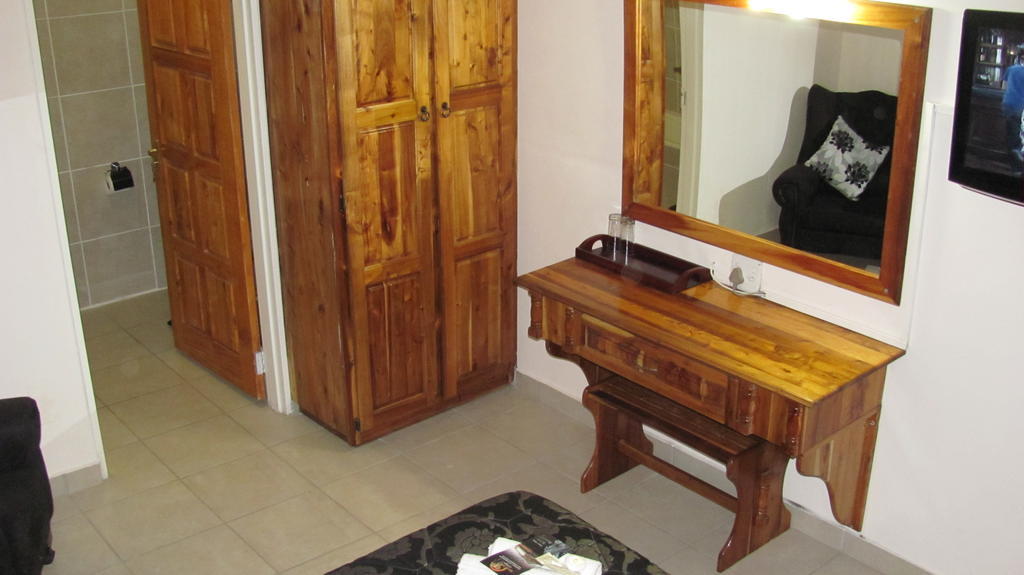 Ivory Tusk Lodge Tzaneen Phòng bức ảnh