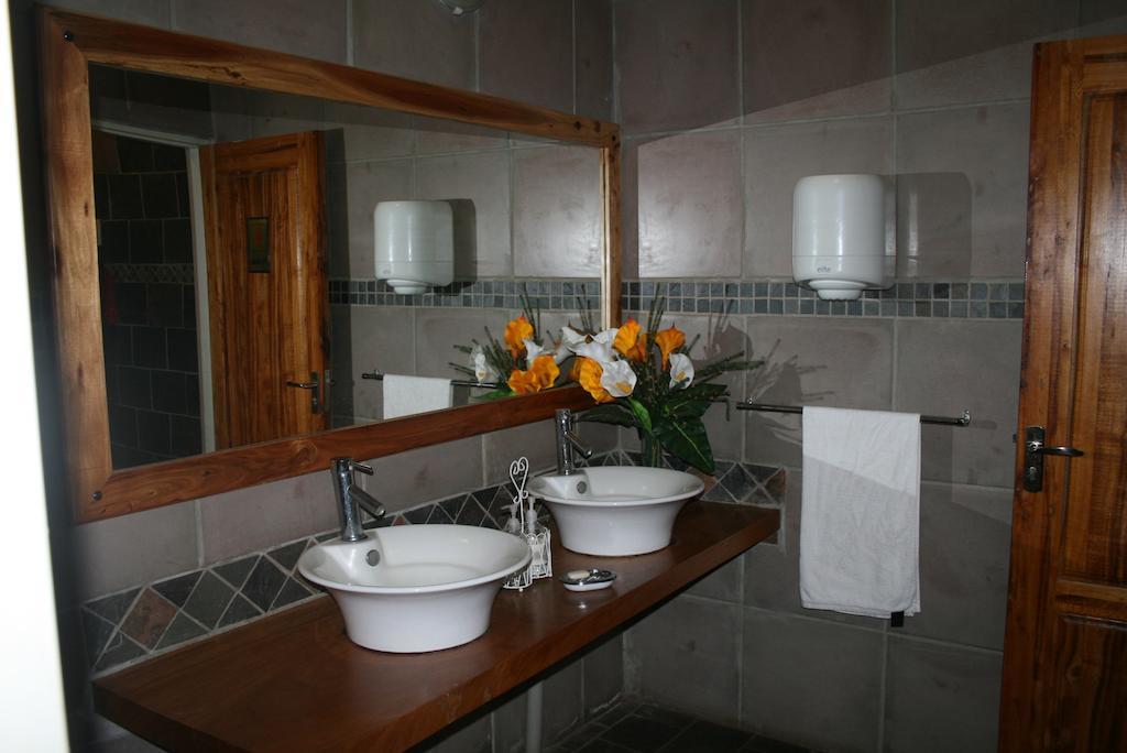 Ivory Tusk Lodge Tzaneen Phòng bức ảnh